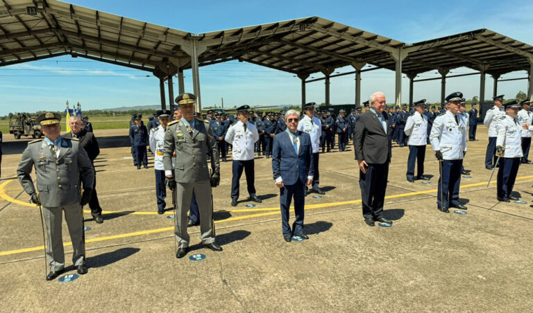Leia mais sobre o artigo Presidente do TRF4 recebe medalha da Ordem do Mérito Aeronáutico (24/10/2025)