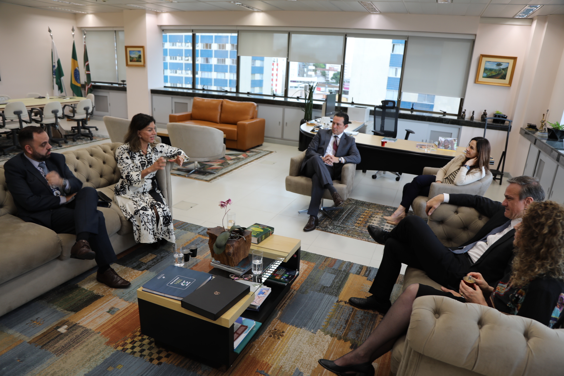 No momento, você está visualizando JFPR e TJPR realiza tratativas sobre comitê em prol de pessoas em situação de rua (14/10/2025)