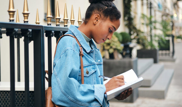 Leia mais sobre o artigo Justiça Federal garante matrícula na UFPel de candidata aprovada na modalidade de cotas étnicas (11/11/2025)