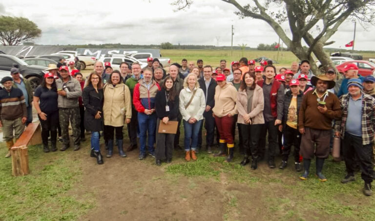 Leia mais sobre o artigo TRF4 e TJRS realizam visita técnica em área ocupada pelo MST em Viamão (03/11/2025)