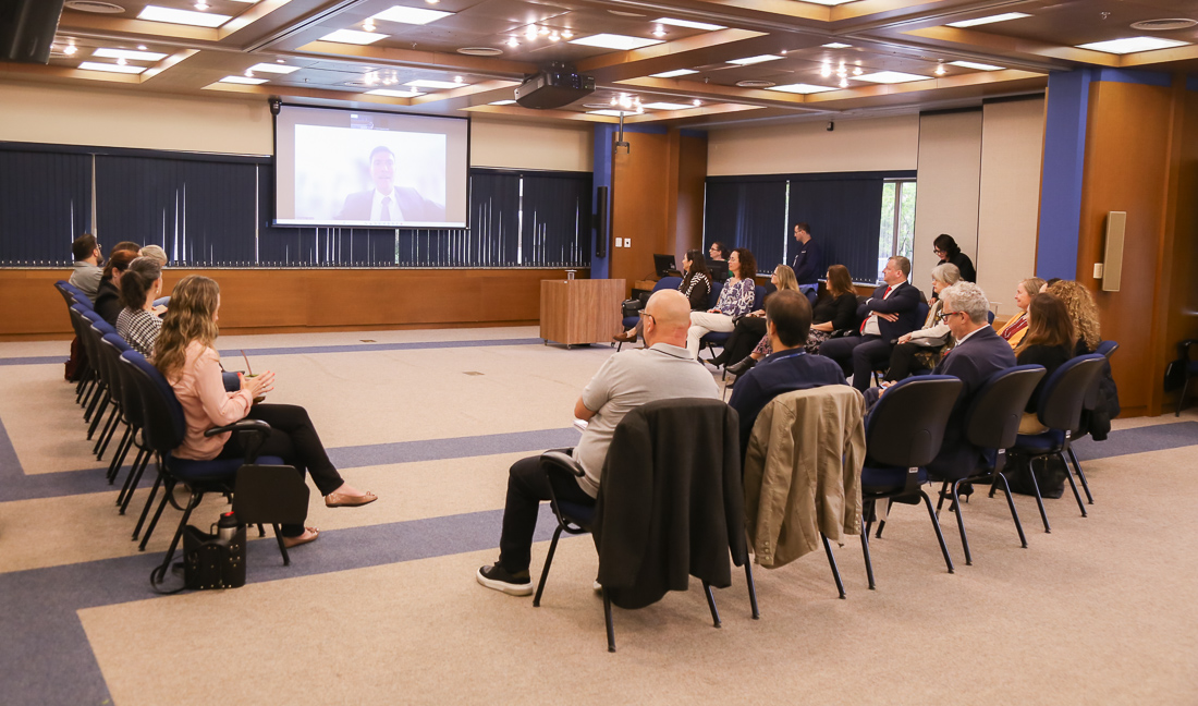 No momento, você está visualizando Magistrados e servidores se reúnem para traçar metas de atendimento a pessoas em situação de rua (03/11/2025)