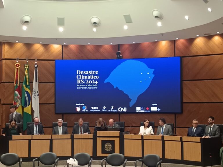 Leia mais sobre o artigo Evento de tribunais gaúchos relembra Enchente de maio de 2024 no RS (18/11/2025)