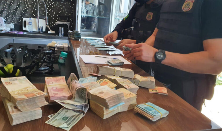 Leia mais sobre o artigo Mulher é condenada por lavagem de dinheiro proveniente da fabricação clandestina de cigarros (27/11/2025)