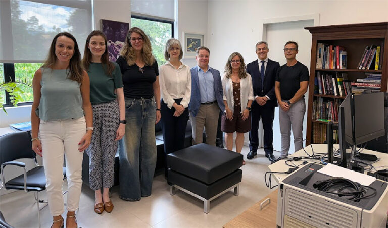 Leia mais sobre o artigo Direção do Foro da JFRS visita sedes em Lajeado e Bento Gonçalves (19/12/2025)