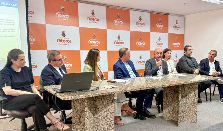 Leia mais sobre o artigo TRF4 participa da cerimônia de implantação do SEI na cidade de Niterói (RJ) (05/02/2026)