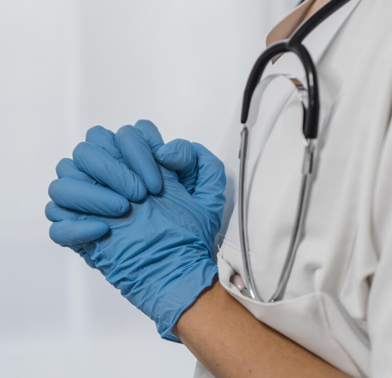 Leia mais sobre o artigo Centro de Inteligência da JFPR aponta aumento no número de ações e reforça exigência do Revalida para médicos com diploma estrangeiro (03/03/2026)