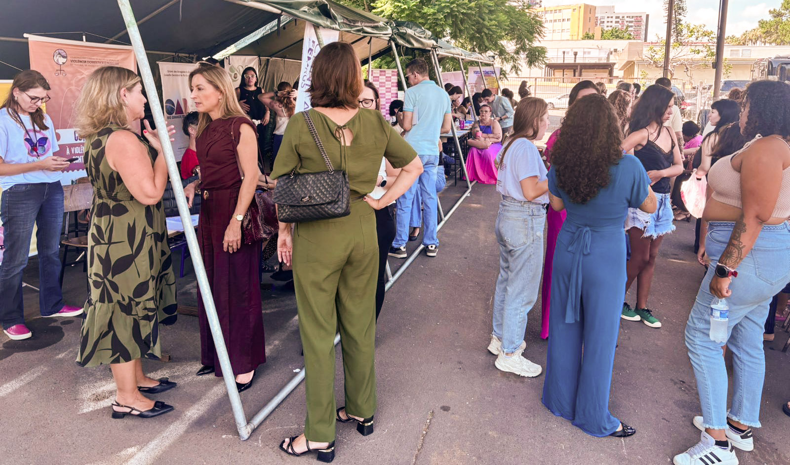 No momento, você está visualizando TRF4 participa de evento de atendimento humanizado e enfrentamento à violência contra mulher (09/03/2026)