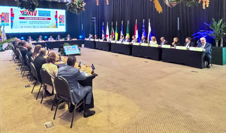 Leia mais sobre o artigo Desembargadora Ana Blasi participa do XIV Encontro Nacional do Colégio de Ouvidores Judiciais (18/03/2026)