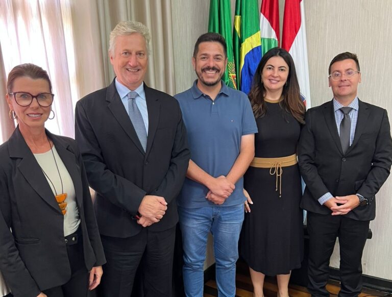 Leia mais sobre o artigo Diretores do Foro da JFSC e de Itajaí visitam a Prefeitura de Penha (10/04/2026)