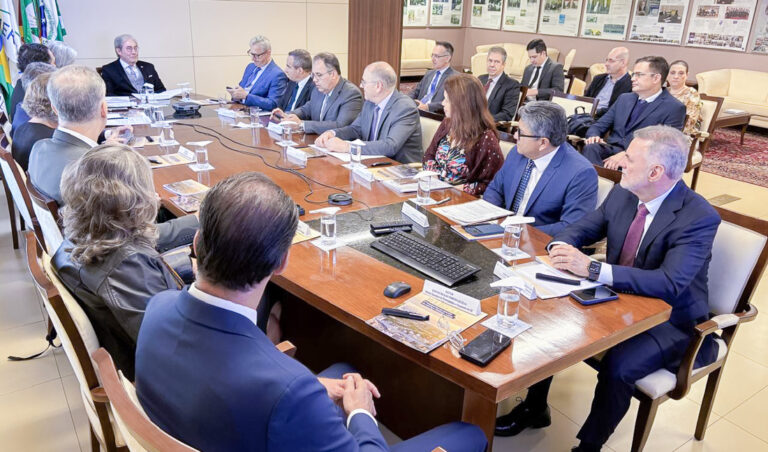 Leia mais sobre o artigo TRF4 sedia 2º Encontro de Gestão da Justiça Federal 2026 (28/04/2026)