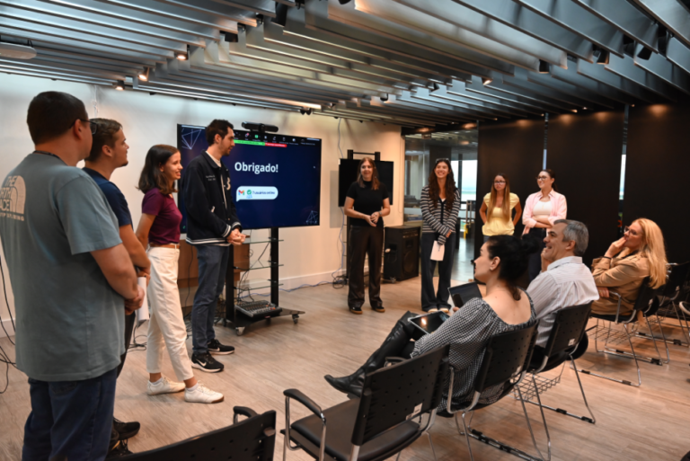 Leia mais sobre o artigo Estagiários e estagiárias apresentam projetos e propostas para a melhoria do Programa de Estágio (08/04/2026)