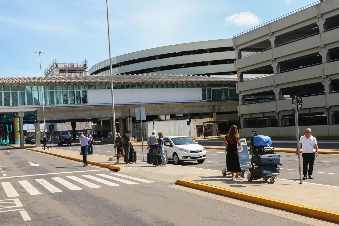 No momento, você está visualizando Jovem presa com cocaína no Aeroporto Salgado Filho é condenada por tráfico internacional (15/06/2026)