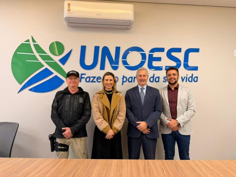 Leia mais sobre o artigo Diretor do Foro visita campus da Unoesc em Videira (02/07/2026)