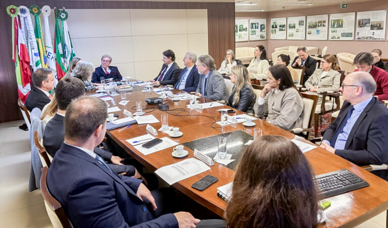 Leia mais sobre o artigo TRF4 promove I Encontro de Ouvidores e Ouvidoras da Mulher (02/09/2026)