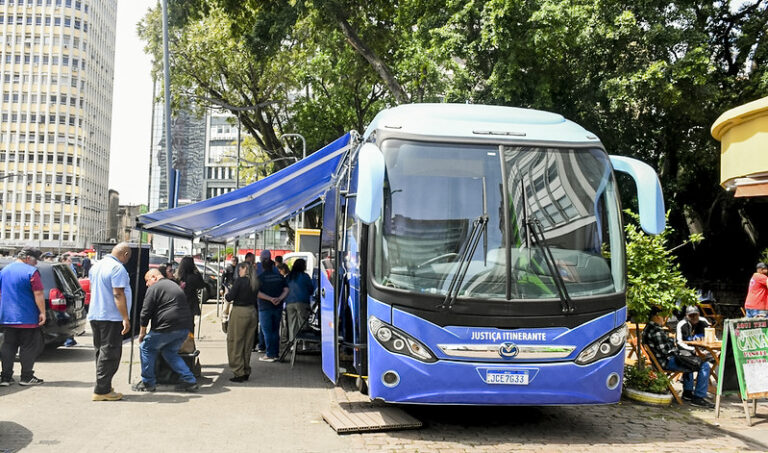 Leia mais sobre o artigo TRF4 participa de ação da Semana Nacional da Regularização Tributária em Porto Alegre (06/10/2026)