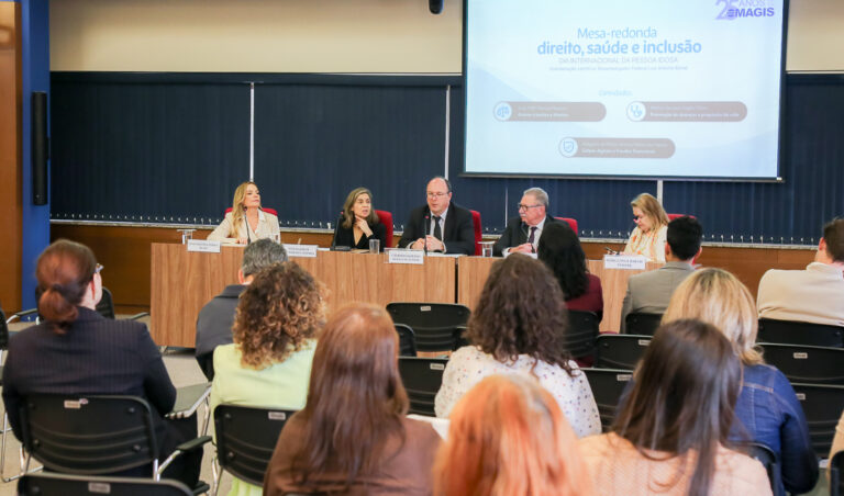 Leia mais sobre o artigo TRF4 realiza evento para debater direitos, saúde e inclusão digital das pessoas idosas (01/10/2026)